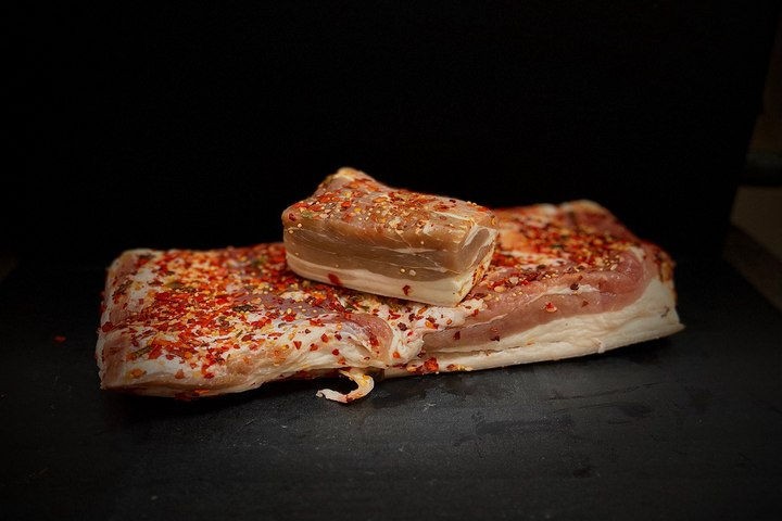 Грудинка свиная соленая